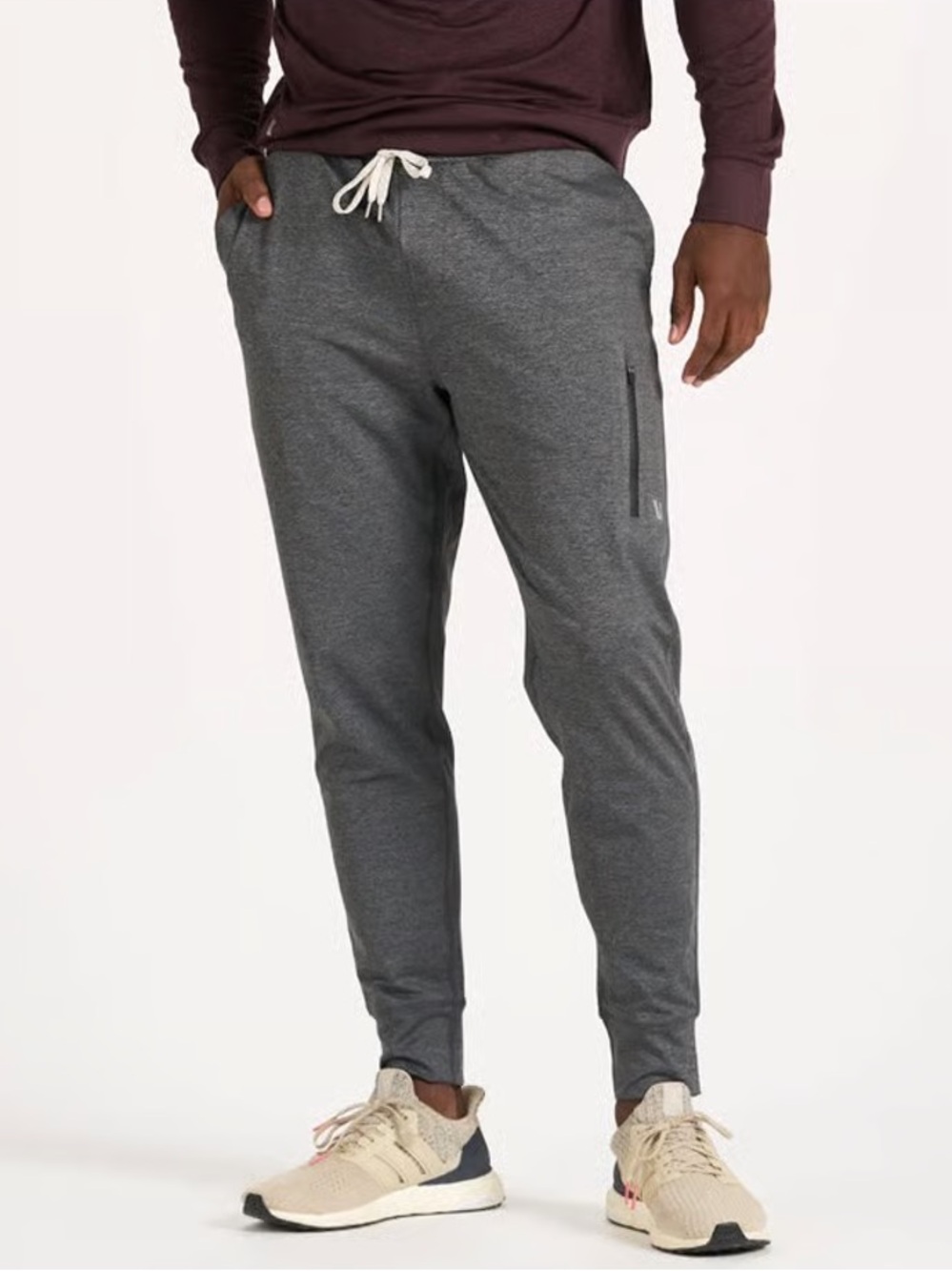 Vuori Sunday Performance Joggers Charcoal Heather Sz M Men’s 
(May A-4)